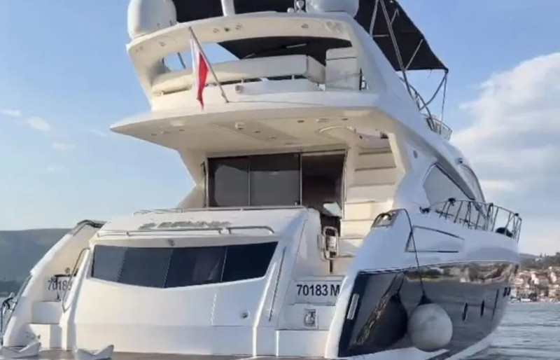 SUNSEEKER MANHATTAN 63 2012 SUNSEEKER