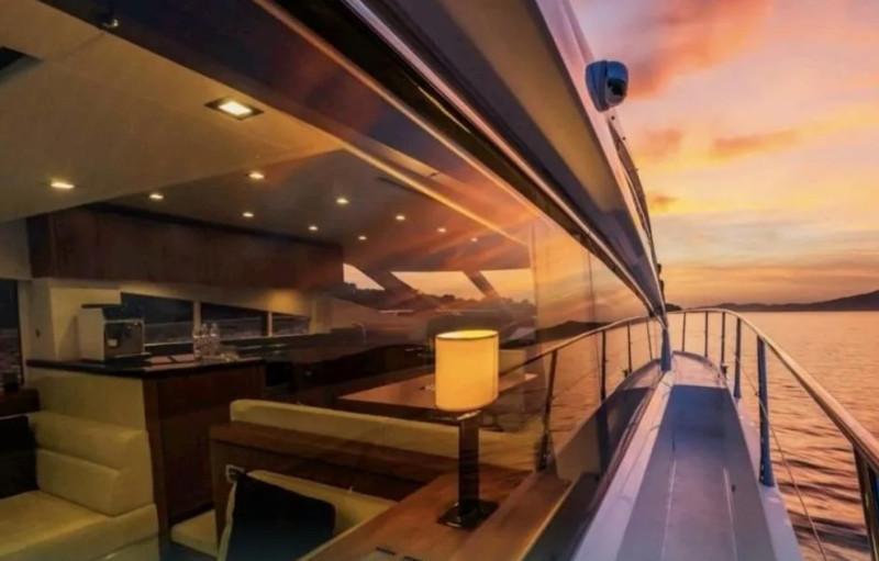 SUNSEEKER MANHATTAN 63 2012 SUNSEEKER