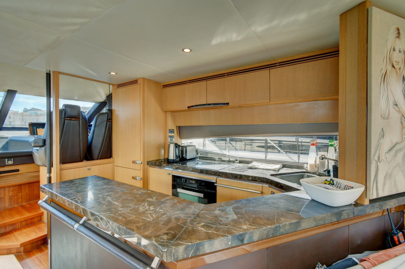 2014 72' 0" PRINCESS YACHTS