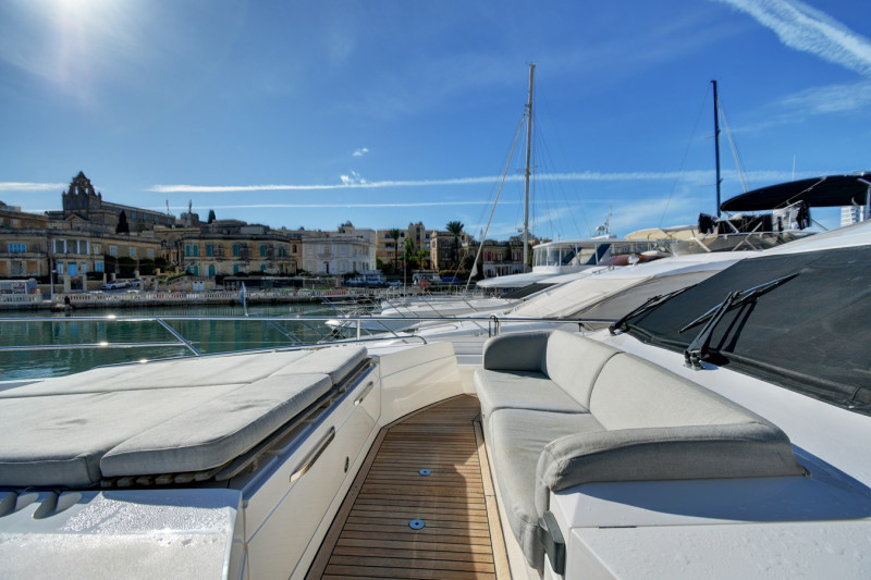 2014 72' 0" PRINCESS YACHTS