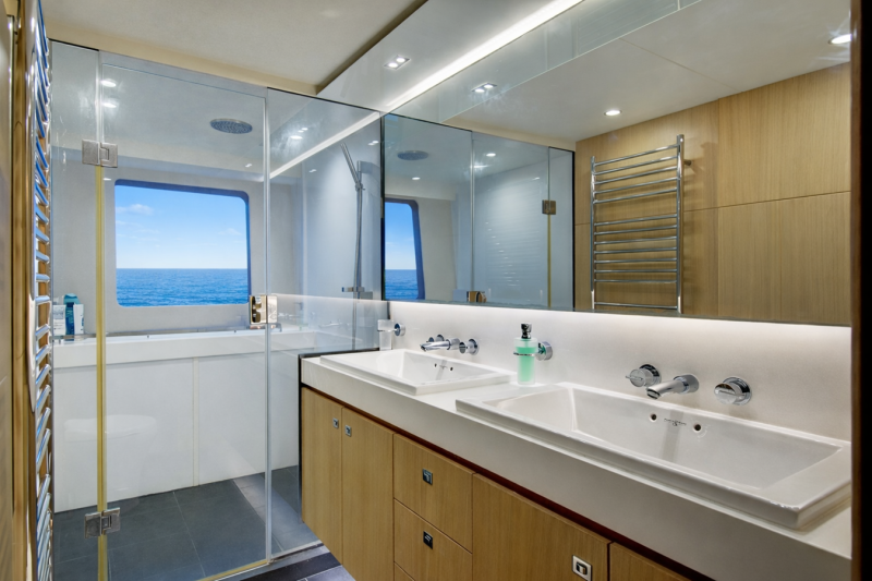 PRINCESS 72 2014 PRINCESS YACHTS