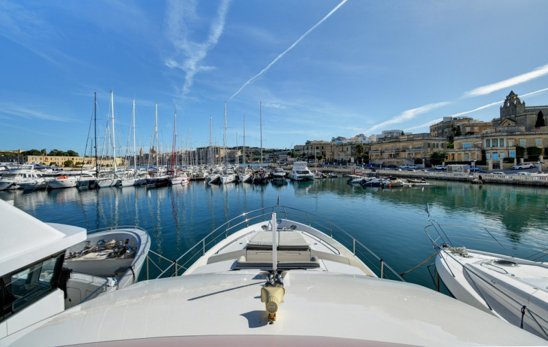 2014 72' 0" PRINCESS YACHTS