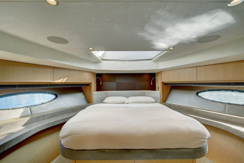 2014 72' 0" PRINCESS YACHTS