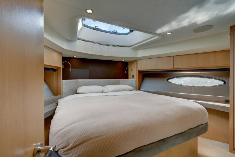 2014 72' 0" PRINCESS YACHTS