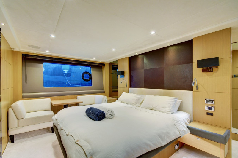 2014 72' 0" PRINCESS YACHTS