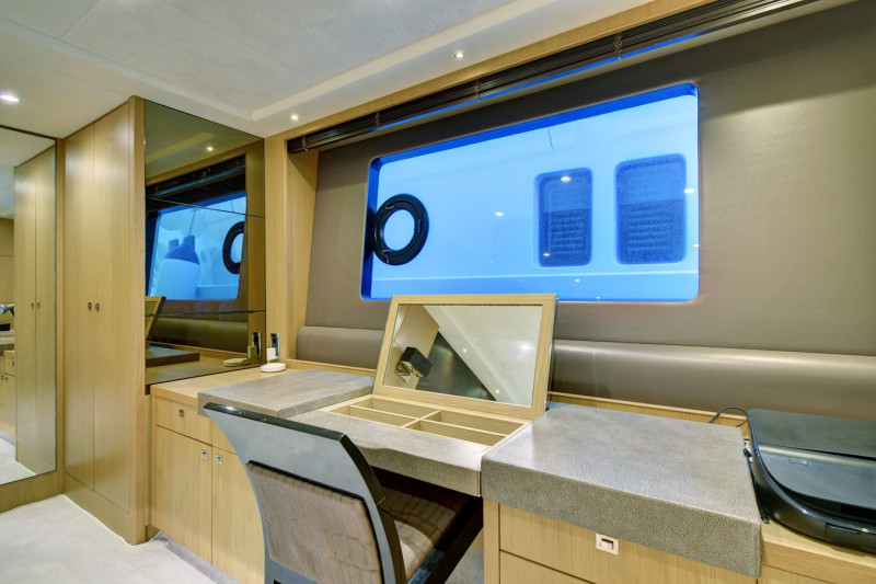 2014 72' 0" PRINCESS YACHTS