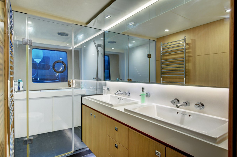 2014 72' 0" PRINCESS YACHTS