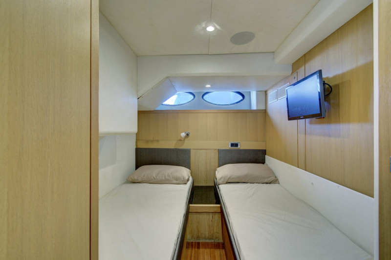 2014 72' 0" PRINCESS YACHTS