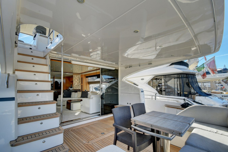 2014 72' 0" PRINCESS YACHTS