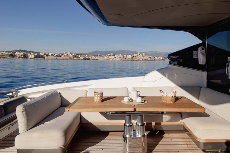 2019 80' 2" PRINCESS YACHTS