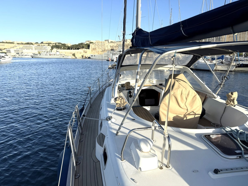 2005 42' 0" BENETEAU