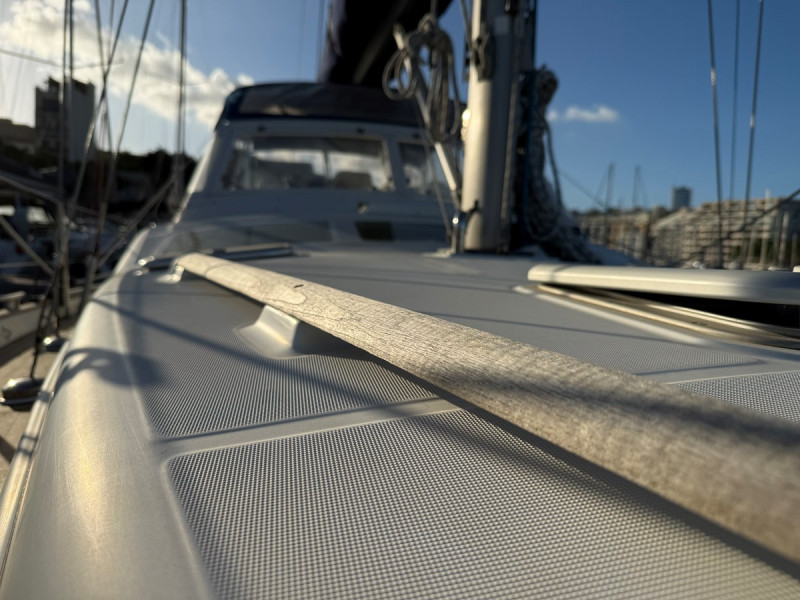 2005 42' 0" BENETEAU