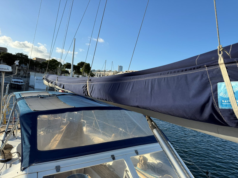 2005 42' 0" BENETEAU