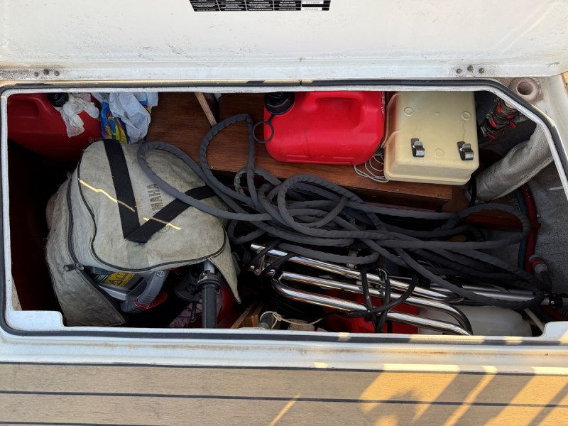 2005 42' 0" BENETEAU