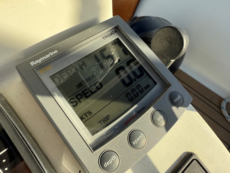 2005 42' 0" BENETEAU