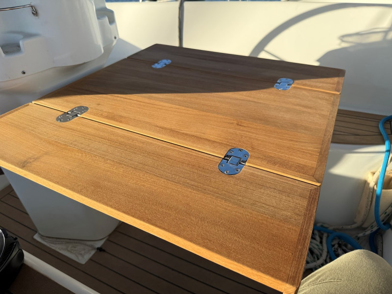 2005 42' 0" BENETEAU