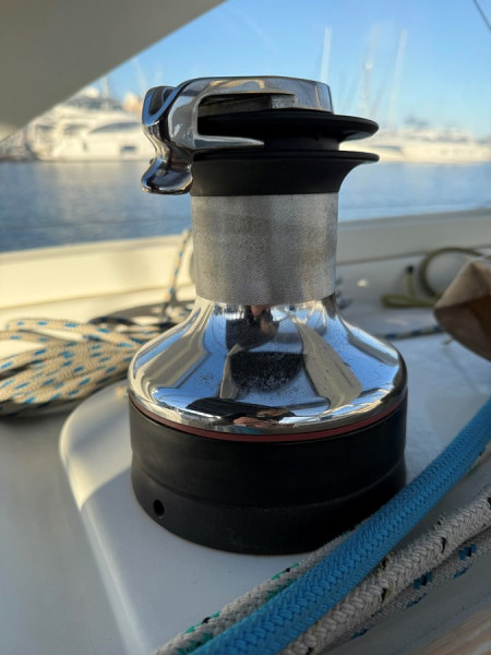 2005 42' 0" BENETEAU