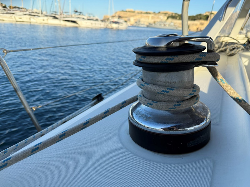 2005 42' 0" BENETEAU