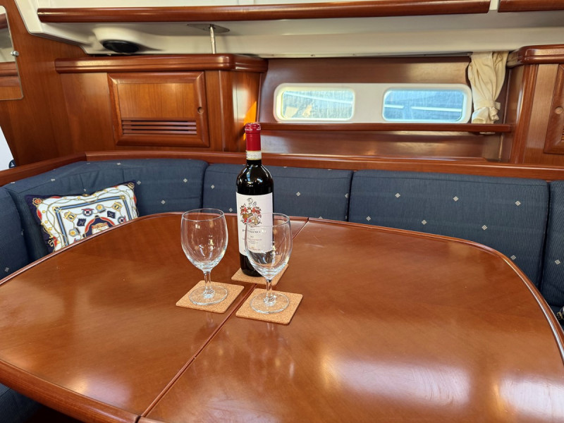 2005 42' 0" BENETEAU