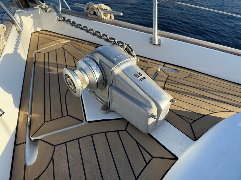 2005 42' 0" BENETEAU