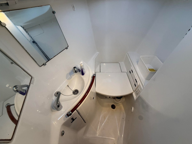 2005 42' 0" BENETEAU