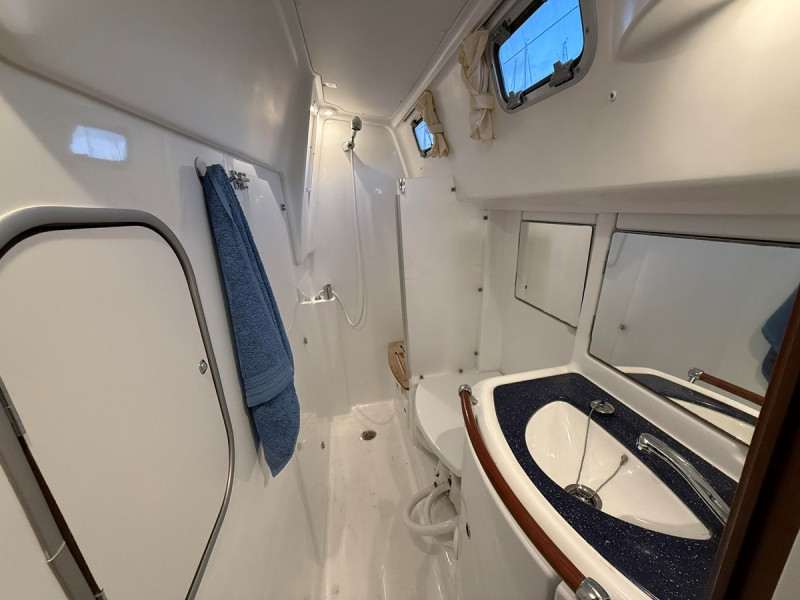 2005 42' 0" BENETEAU