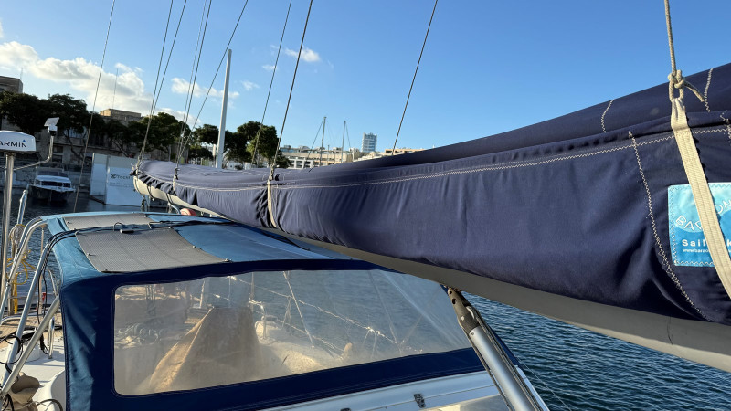 2005 42' 0" BENETEAU