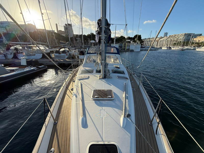 2005 42' 0" BENETEAU