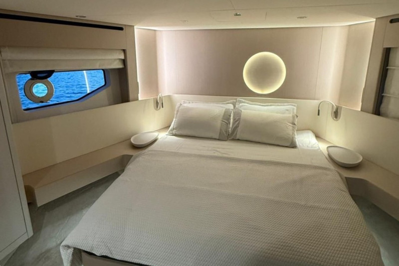 AZIMUT FLY 68 2022 68' 10" AZIMUT YACHTS