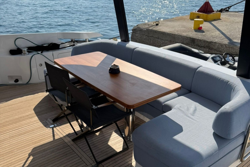 AZIMUT FLY 68 2022 68' 10" AZIMUT YACHTS