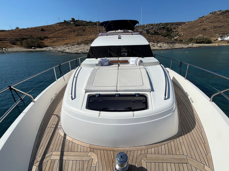 2012 PRINCESS YACHTS