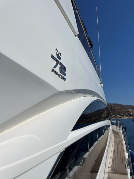 2012 PRINCESS YACHTS