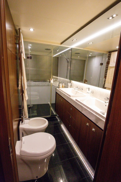 2012 PRINCESS YACHTS