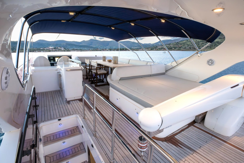 2012 PRINCESS YACHTS