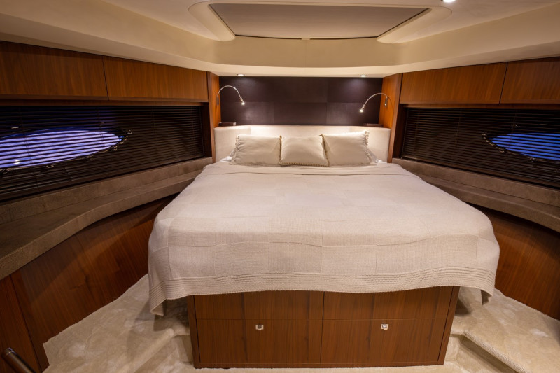 2012 PRINCESS YACHTS