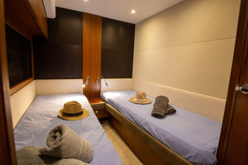 2012 PRINCESS YACHTS