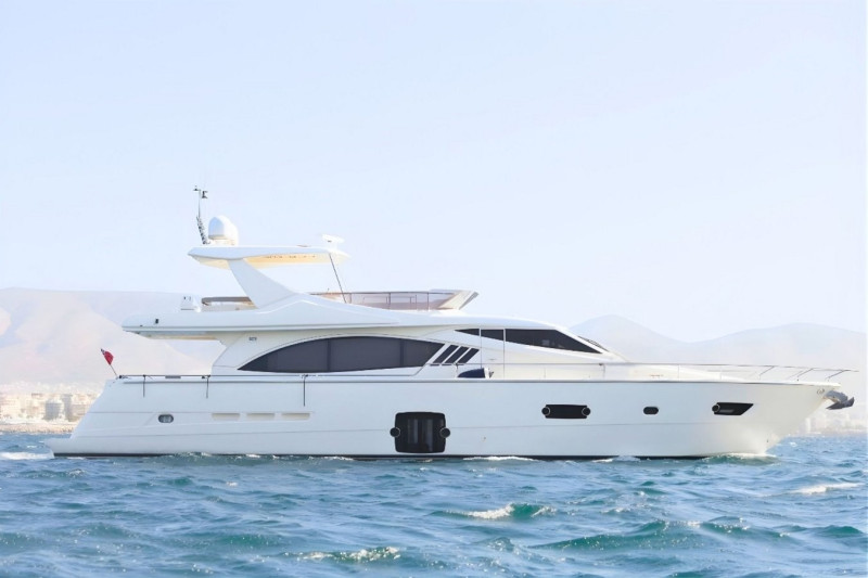 2013 FERRETTI YACHTS