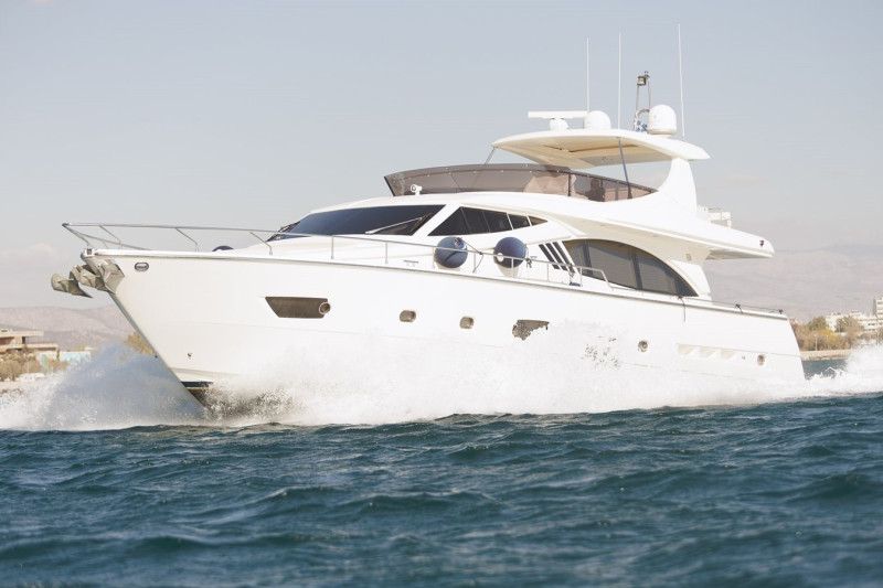 2013 FERRETTI YACHTS