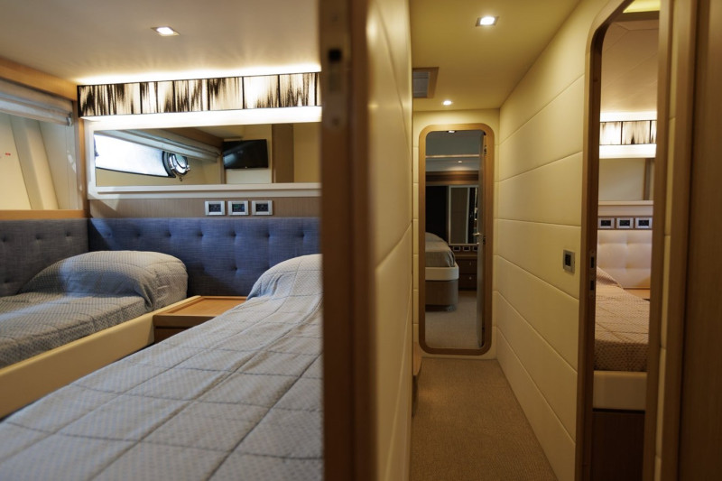 2013 FERRETTI YACHTS