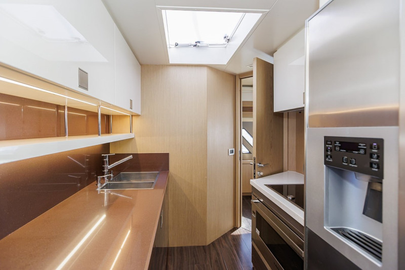 2013 FERRETTI YACHTS