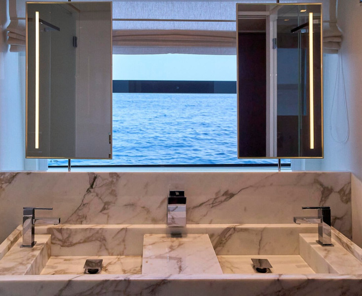 SL102 ASYMMETRIC 2021 SANLORENZO YACHTS