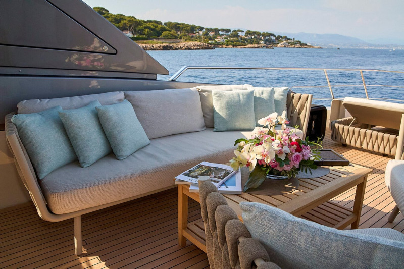 SL102 ASYMMETRIC 2021 SANLORENZO YACHTS