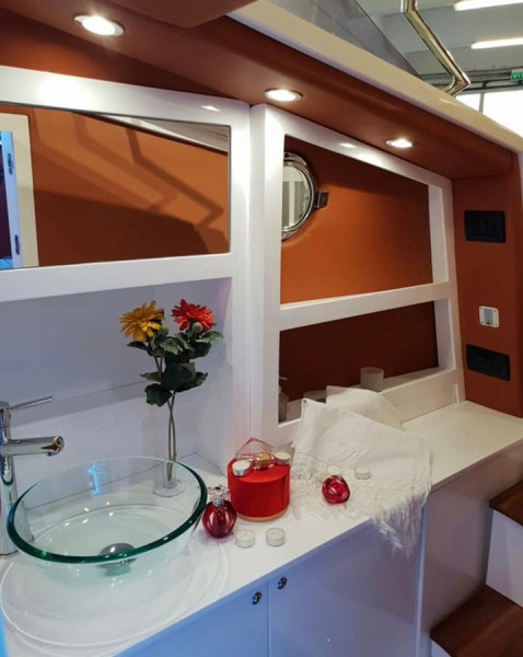 PRESIDENT 12 2018 CRISTIAN MARINE