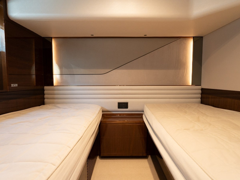 2021 PRINCESS YACHTS