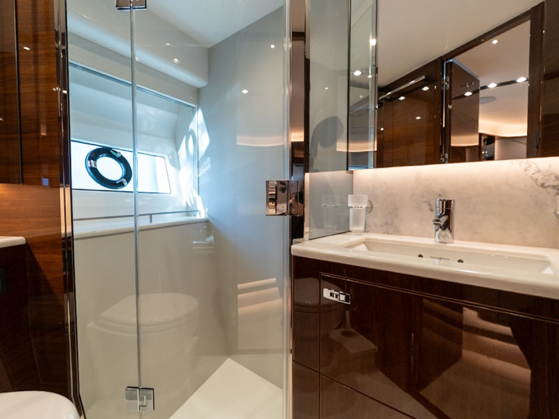 2021 PRINCESS YACHTS