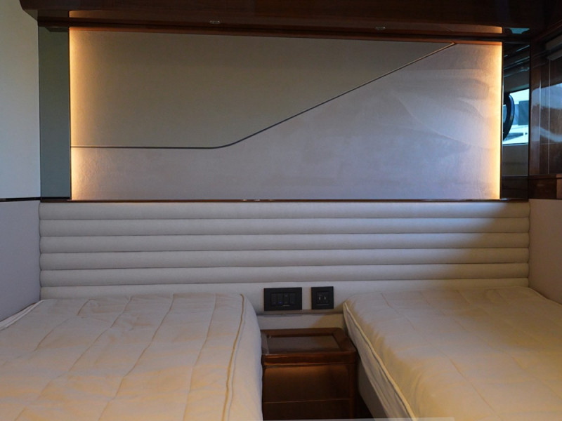 2021 PRINCESS YACHTS